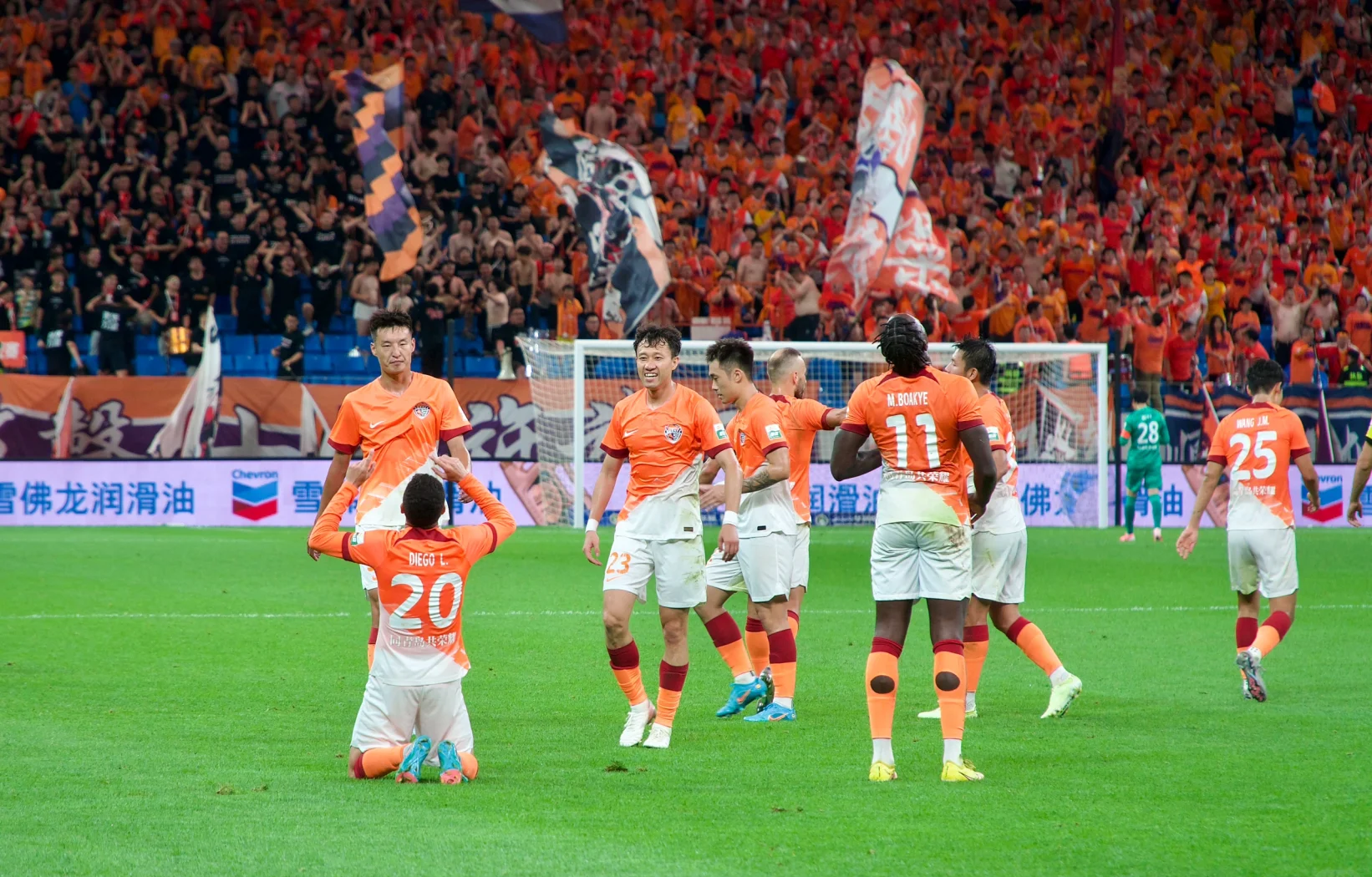 MILAN ESPORTS-包含新一轮篮球联赛即将拉开帷幕，球迷翘首期待的词条